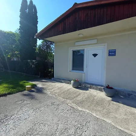 Nejra Apartment Bihac